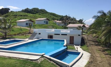 VENTA TERRENO CON ÁREA HOTELERA, PROY. DE VIVIENDA, ÁREA GANADERIA, AGRICOLA Y CAMARONERA