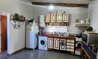 CASA QUINTA CON PARQUIZADO EN LAGOS DEL LEYES