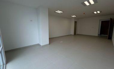 CONSULTORIO EN ARRIENDO EN AV 30 AGOSTO/PEREIRA