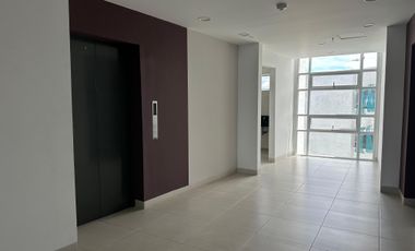 CONSULTORIO EN ARRIENDO EN AV 30 AGOSTO/PEREIRA