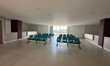 CONSULTORIO EN ARRIENDO EN AV 30 AGOSTO/PEREIRA