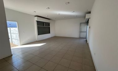 Local Comercial en Arriendo en El peumo con avenida Colina