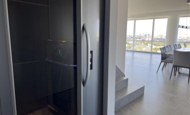Alquiler tríplex de 4 dormitorios en suite con 3 cocheras - Vicente López