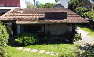 Casa en venta las Lomas de San Isidro