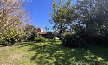 Casa en venta las Lomas de San Isidro