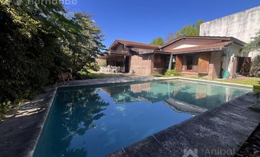 Casa en venta las Lomas de San Isidro