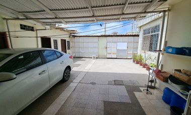 Venta Casa en 'Salinas-Chipepe'. Av.Sixto Durán Ballén 1. AleR