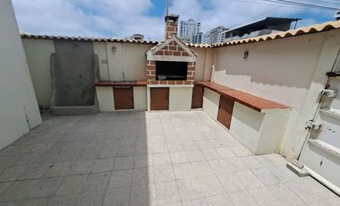 Venta Casa en 'Salinas-Chipepe'. Av.Sixto Durán Ballén 1. AleR