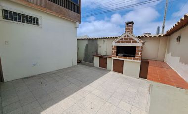Venta Casa en 'Salinas-Chipepe'. Av.Sixto Durán Ballén 1. AleR