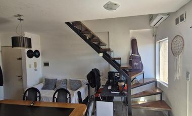 Departamento tipo Duplex con 2 balcones