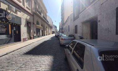 Departamento con balcón en alquiler temporario.