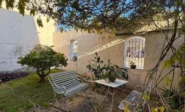 Casa en venta - 4 Dormitorios 2 Baños - 180mts2 - Chivilcoy