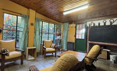 Casa en venta - 4 Dormitorios 2 Baños - 180mts2 - Chivilcoy