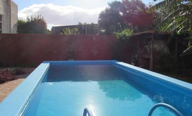 Casa en venta - 4 Dormitorios 2 Baños - 180mts2 - Chivilcoy
