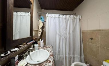 Casa en venta - 4 Dormitorios 2 Baños - 180mts2 - Chivilcoy