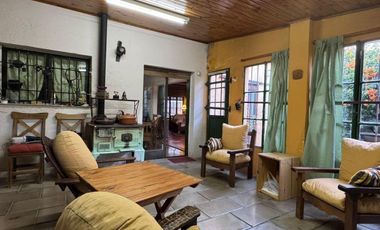 Casa en venta - 4 Dormitorios 2 Baños - 180mts2 - Chivilcoy