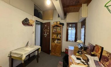Casa en venta - 4 Dormitorios 2 Baños - 180mts2 - Chivilcoy