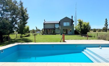 Casa en Venta, Estancia La Rinconada, Ibarlucea.