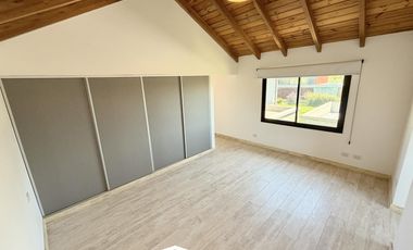 Casa en Venta, Estancia La Rinconada, Ibarlucea.
