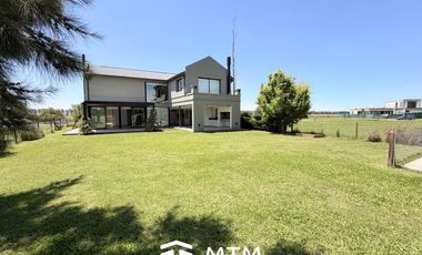 Casa en Venta, Estancia La Rinconada, Ibarlucea.