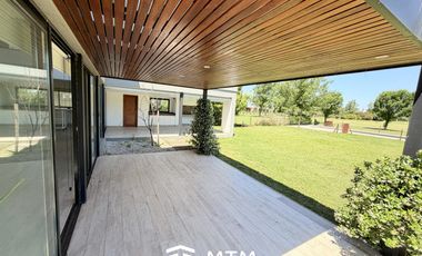 Casa en Venta, Estancia La Rinconada, Ibarlucea.