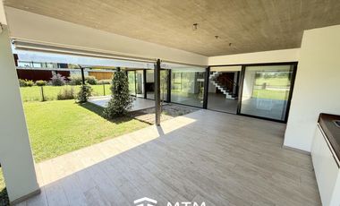 Casa en Venta, Estancia La Rinconada, Ibarlucea.