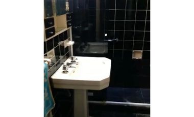 VENTA casa 3 ambientes CASEROS, Pdo. Tres de Febrero escucha propuestas!!