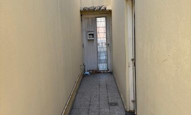 VENTA casa 3 ambientes CASEROS, Pdo. Tres de Febrero escucha propuestas!!