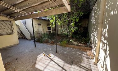 VENTA casa 3 ambientes CASEROS, Pdo. Tres de Febrero escucha propuestas!!