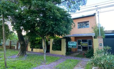 Casa de cuatro dormitorios en Granadero Baigorria Chile al 600 Alquiler