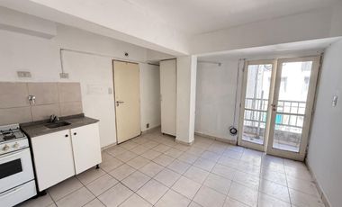 ALQUILER! Monoambiente con balcón en Barrio Sur, Entre Ríos al 700