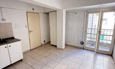 ALQUILER! Monoambiente con balcón en Barrio Sur, Entre Ríos al 700