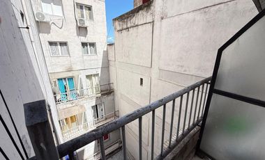 ALQUILER! Monoambiente con balcón en Barrio Sur, Entre Ríos al 700