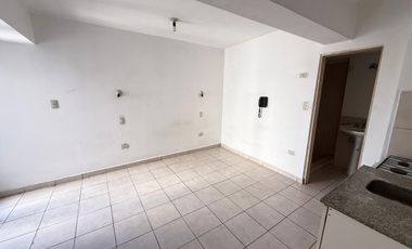ALQUILER! Monoambiente con balcón en Barrio Sur, Entre Ríos al 700