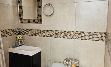 VENDO CASA GEMELA  AMPLIADA EN CUMBRES DEL VALLE, TLALNEPANTLA DE BAZ. EDO. MEX.