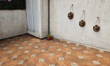 VENDO CASA GEMELA  AMPLIADA EN CUMBRES DEL VALLE, TLALNEPANTLA DE BAZ. EDO. MEX.