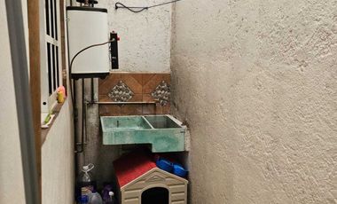 VENDO CASA GEMELA  AMPLIADA EN CUMBRES DEL VALLE, TLALNEPANTLA DE BAZ. EDO. MEX.