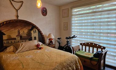 VENDO CASA GEMELA  AMPLIADA EN CUMBRES DEL VALLE, TLALNEPANTLA DE BAZ. EDO. MEX.