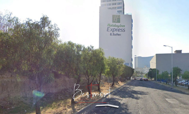 Terreno Comercial en Calle Perseo junto a Holiday Inn