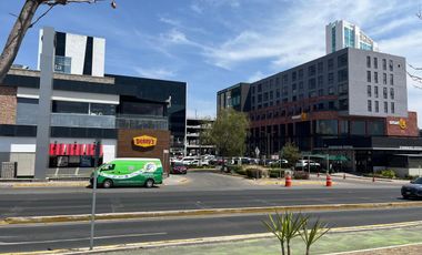 Venta de inversión comercial en Plaza BL en Querétaro