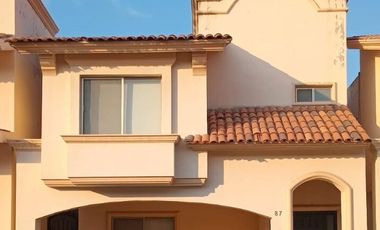 Casa en Renta en Villa California - Paseo de la Reyna 87