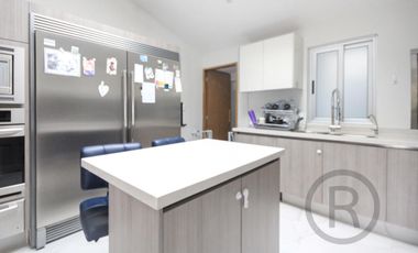 Casa en  venta en Bosques de la Herradura!!!