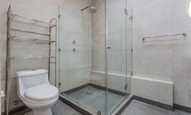 TOTALMENTE REMODELADA, FRACCIONAMIENTO CON VIGILANCIA