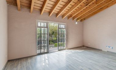 TOTALMENTE REMODELADA, FRACCIONAMIENTO CON VIGILANCIA