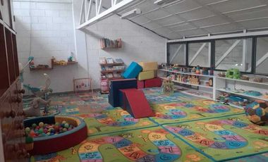 VENDO ACTUAL KINDER EN OCCIPACO PARA OFICINAS.