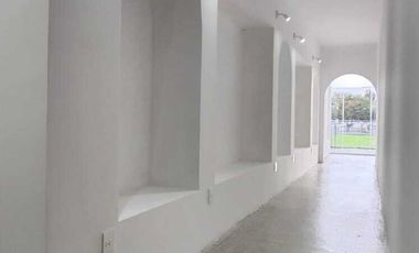 LOCAL PLANTA ALTA VENTA EL CAMPANARIO QUERETARO