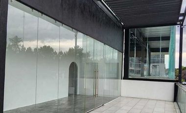 LOCAL PLANTA ALTA VENTA EL CAMPANARIO QUERETARO