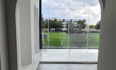 LOCAL PLANTA ALTA VENTA EL CAMPANARIO QUERETARO