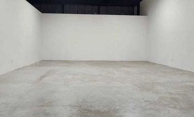 LOCAL PLANTA ALTA VENTA EL CAMPANARIO QUERETARO