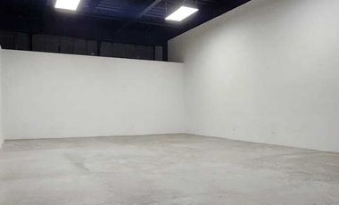 LOCAL PLANTA ALTA VENTA EL CAMPANARIO QUERETARO